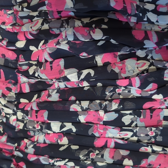 Banana Republic Floral Skirt - Picture 4 of 4